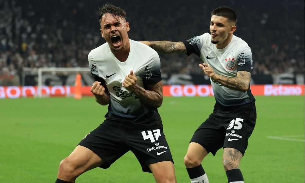 corinthians-superra-agua-santa-no-paulista-.jpg